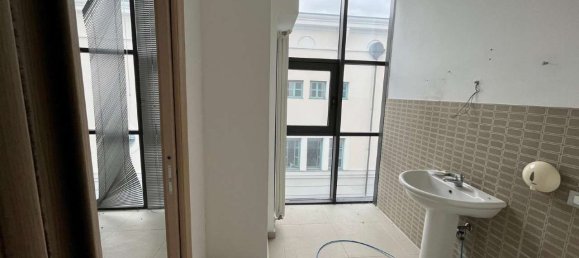 9-salle Bâtiment à Valenza, Italy No. 271640 28