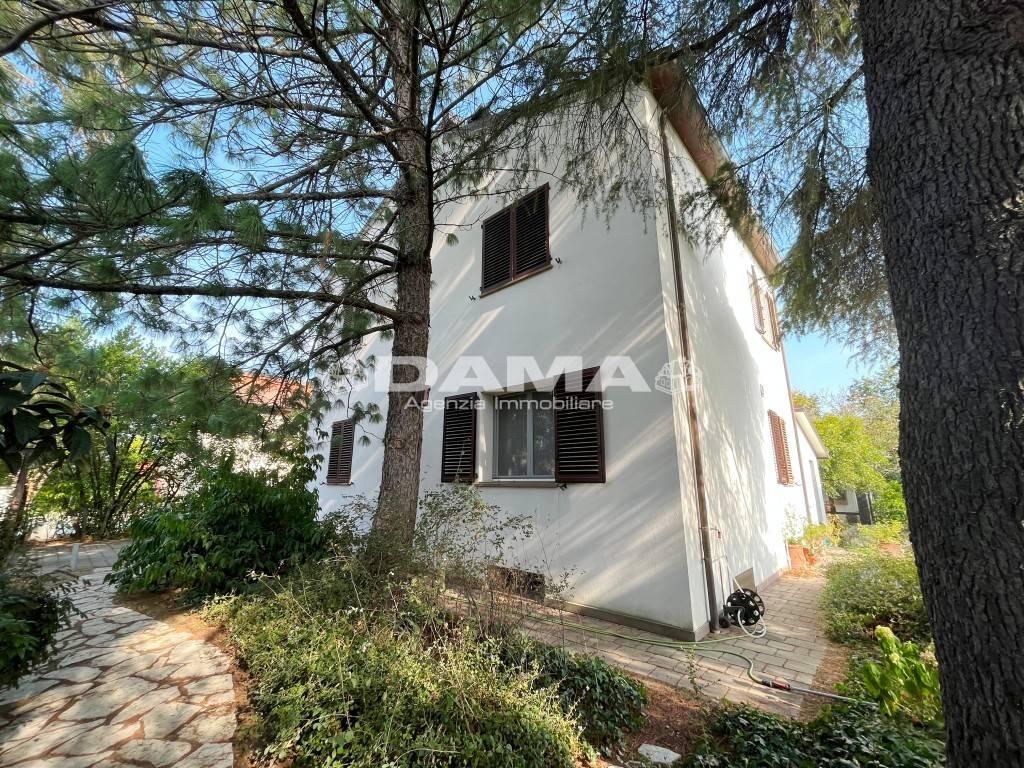 10 rooms House in Forlì, Italy No. 101977