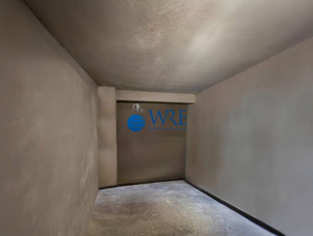  مستودع في Rome, Italy 20متر مربع رقم 179365