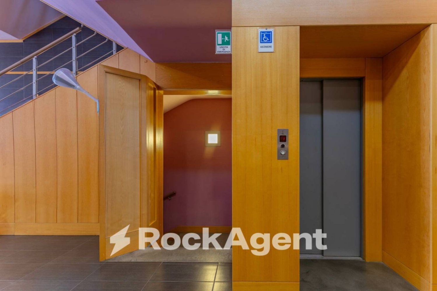 5 rooms Building in Trinitapoli, Italy No. 291295