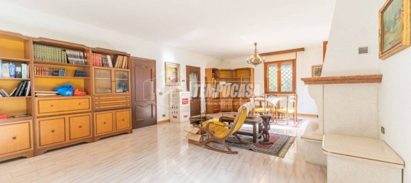 4 Schlafzimmer Villa in Cisliano, Italy, Nr. 211586 12