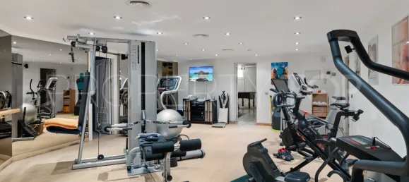 6 bedrooms Villa in Marbella, Spain No. 187743 10