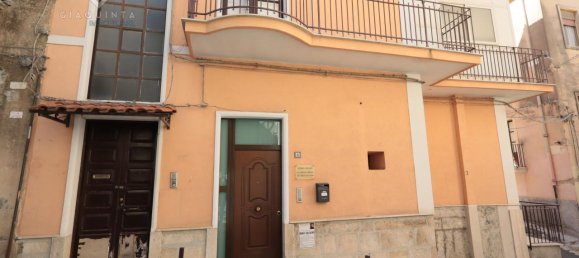 6-Zimmer Haus in Palagonia, Italy, Nr. 236048 8