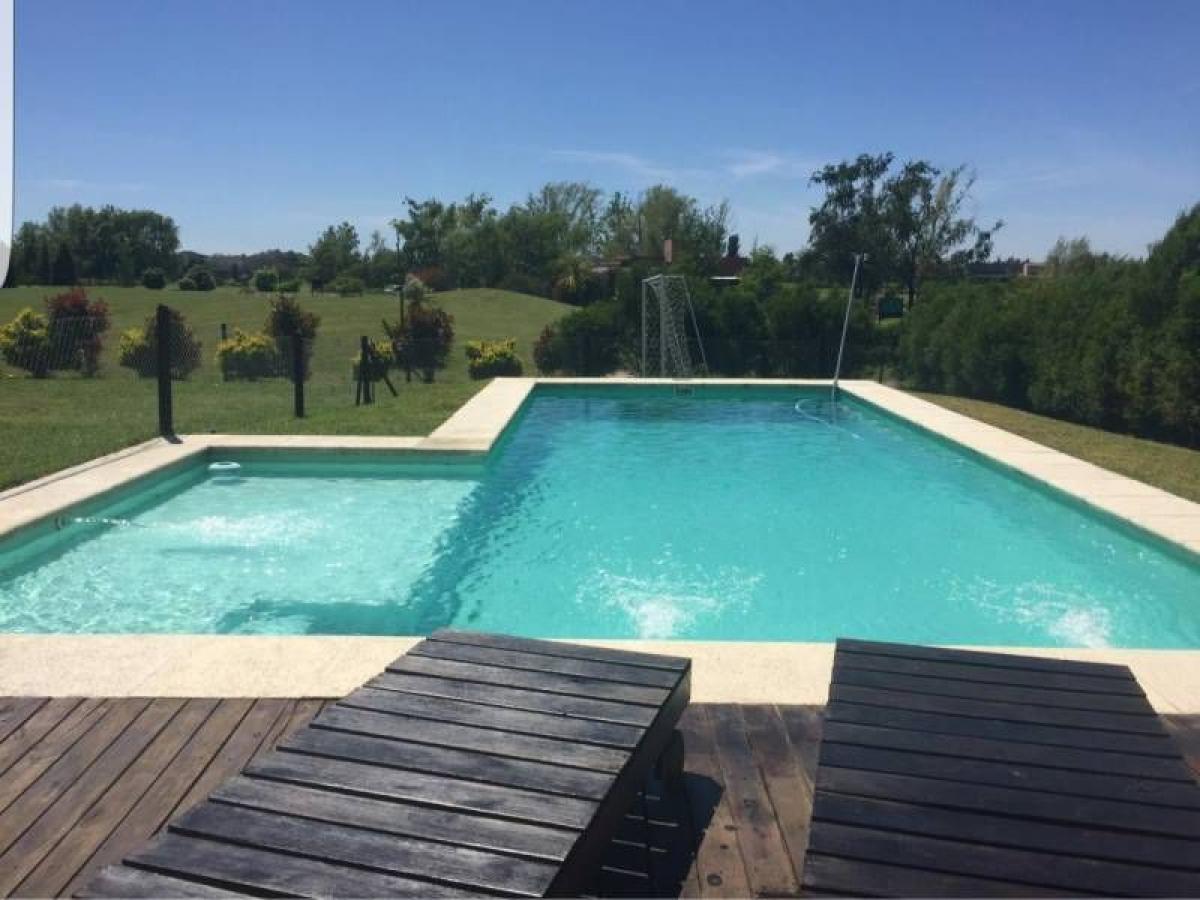 Casa T4 em Tigre, Argentina N.º 77797