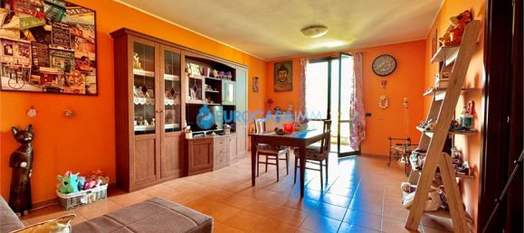 2 bedrooms Apartment in Rolo, Italy No. 61247 2