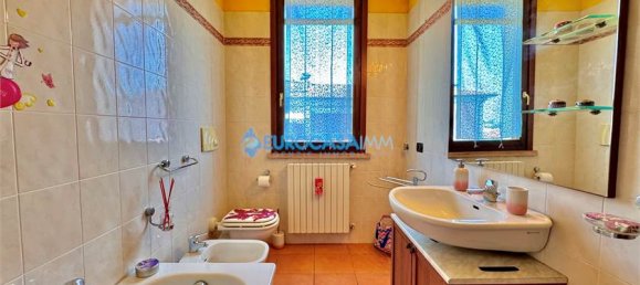 2 bedrooms Apartment in Rolo, Italy No. 61247 19