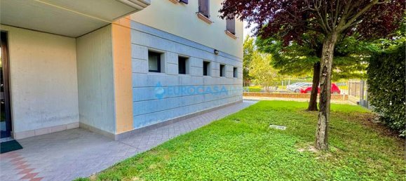 2 bedrooms Apartment in Rolo, Italy No. 61247 5