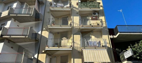 Apartamento de 3 habitaciónes en Andria, Italy No. 16383 2
