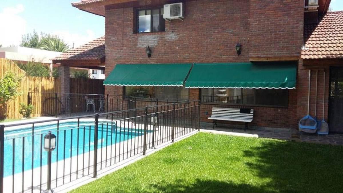 4 Schlafzimmer Haus in Pilar, Argentina, Nr. 67655