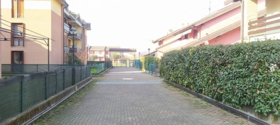 1 bedroom Apartment in Morengo, Italy No. 113046 2