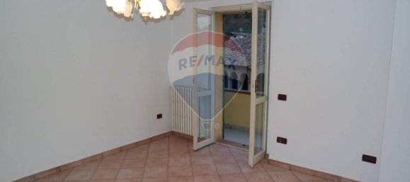 4 rooms House in Foligno, Italy No. 6532 7