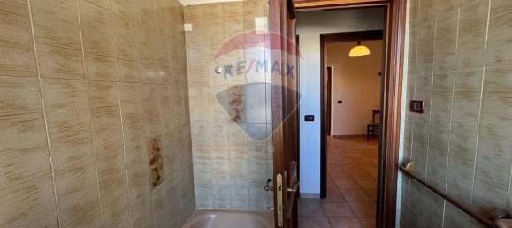 4 rooms House in Foligno, Italy No. 6532 17