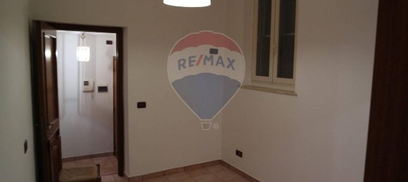 4 rooms House in Foligno, Italy No. 6532 5