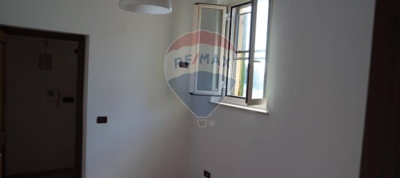 4 rooms House in Foligno, Italy No. 6532 10