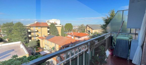 4-salle Appartement à Ciampino, Italy No. 20794 20