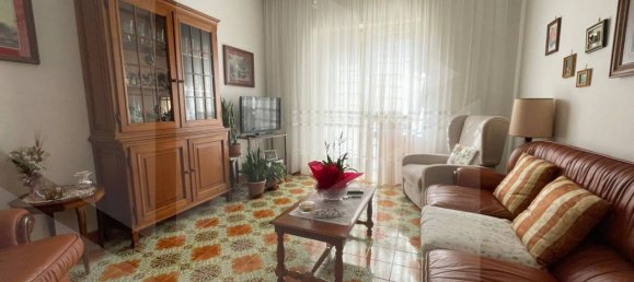 4-salle Appartement à Ciampino, Italy No. 20794 3
