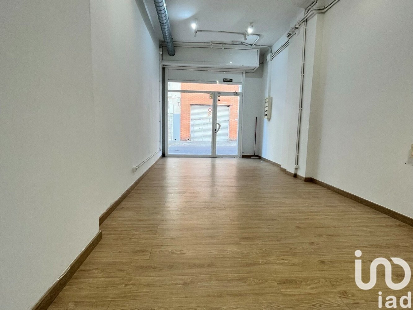 Gewerbliche Immobilie in Sitges, Spain 65m², Nr. 293927
