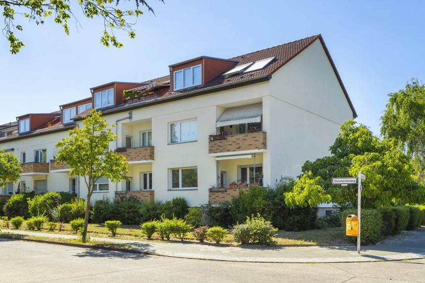 3 bedrooms Apartment in Wilhelmstadt, Germany No. 42255