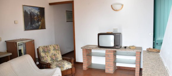 Вилла с 4 спальнями в Варацце, Италия № 173688 17