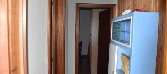 Вилла с 4 спальнями в Варацце, Италия № 173688 27