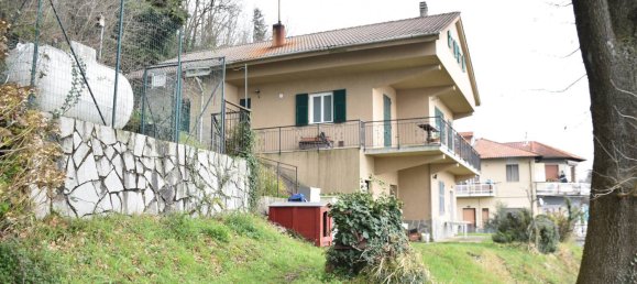 Вилла с 4 спальнями в Варацце, Италия № 173688 3