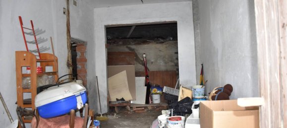 Вилла с 4 спальнями в Варацце, Италия № 173688 44