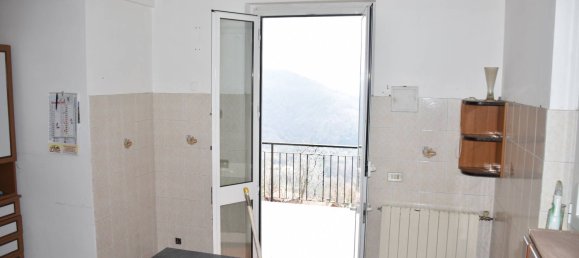 Вилла с 4 спальнями в Варацце, Италия № 173688 22