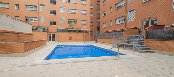 3 bedrooms Apartment in Sant Andreu, Spain No. 190116 2