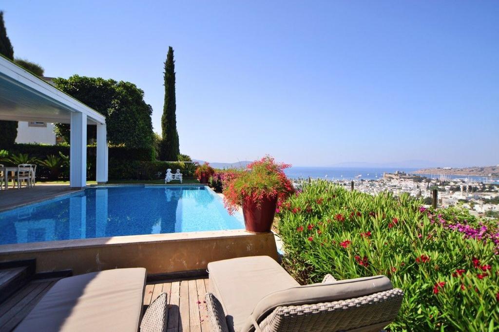 Villa 5+1 in Bodrum, Turkey No. 5510