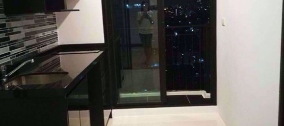 1 bedroom Condo in Sathon, Thailand No. 10055 2