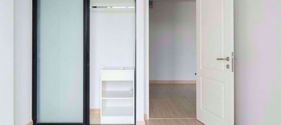 1 bedroom Condo in Sathon, Thailand No. 10055 4