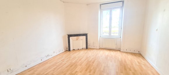 Edifício T13 em Marchenoir, France N.º 55782 6