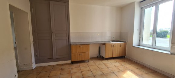 Edifício T13 em Marchenoir, France N.º 55782 5