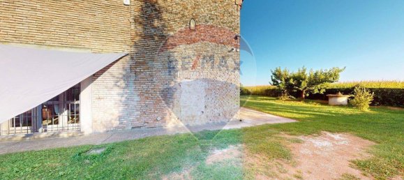 3 Schlafzimmer Villa in Ferrara, Italy, Nr. 308665 5