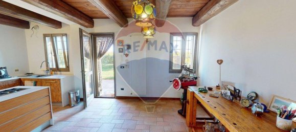 3 Schlafzimmer Villa in Ferrara, Italy, Nr. 308665 9
