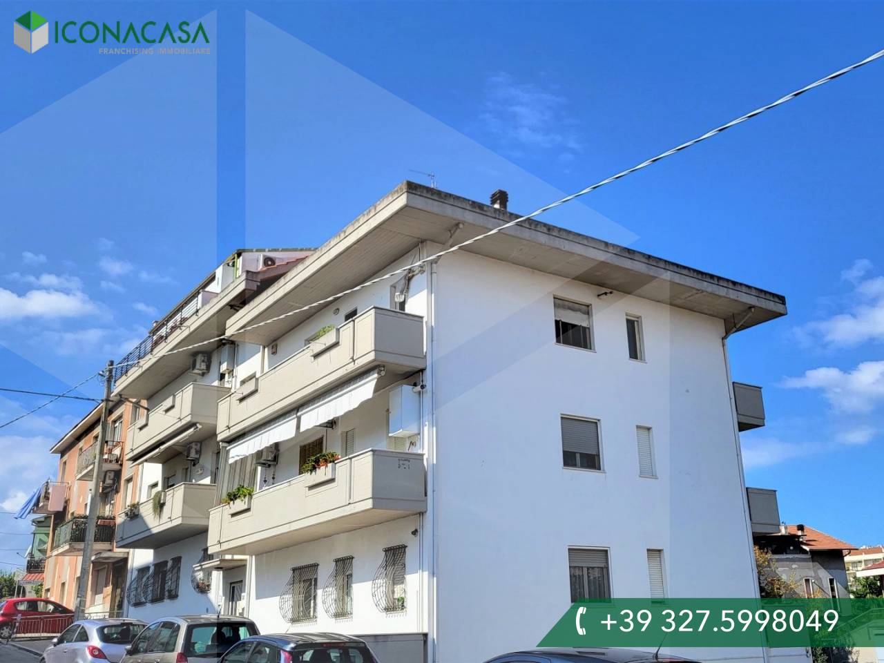 3غرفة شقة في Spoltore, Italy رقم 17786