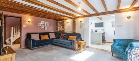 4 bedrooms House in Tadley, United Kingdom No. 10482 4