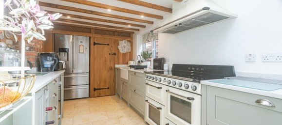 4 bedrooms House in Tadley, United Kingdom No. 10482 16