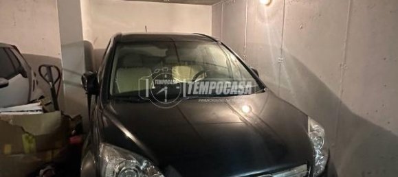 28m² Garage in Milan, Italy No. 245829 2