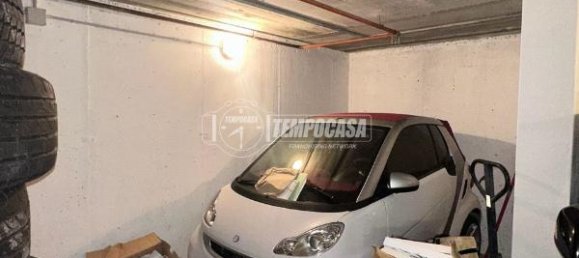 28m² Garage in Milan, Italy No. 245829 5