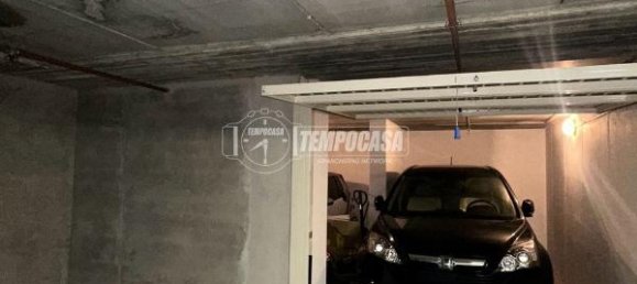 28m² Garage in Milan, Italy No. 245829 6