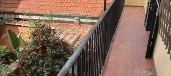 6 rooms Apartment in Florence, Italy No. 32814 3