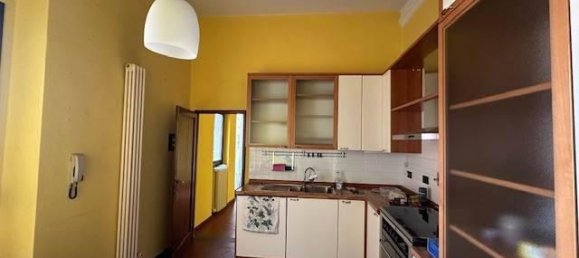 6 rooms Apartment in Florence, Italy No. 32814 10