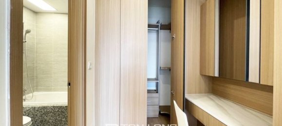 2 bedrooms Apartment in Tay Ho, Vietnam No. 627 16