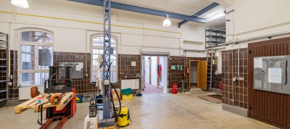 710m² Commercial property in Erfurt, Germany No. 208972 9