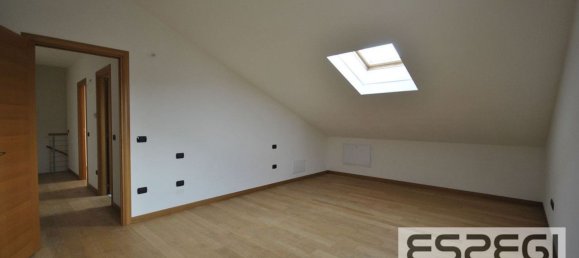 5 rooms Duplex in Padua, Italy No. 60487 8