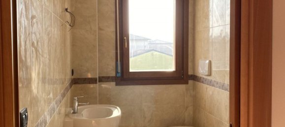 5 rooms Duplex in Padua, Italy No. 60487 4