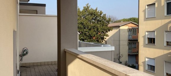 5 rooms Duplex in Padua, Italy No. 60487 6