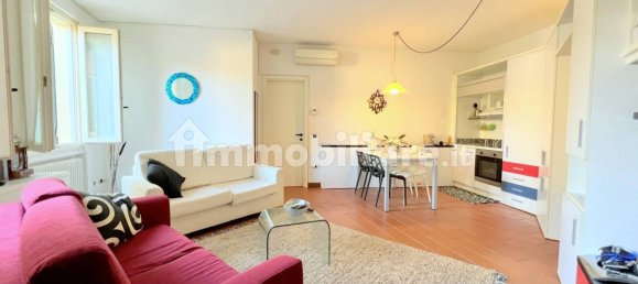 1 Schlafzimmer Wohnung in Desenzano del Garda, Italy, Nr. 222821 2