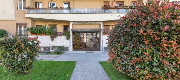 2 rooms Apartment in Rome, Italy No. 80410 5